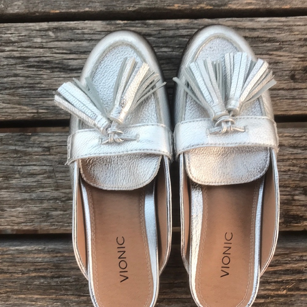 Vionic Shoes stylishly comfortable